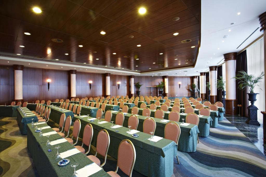 Gpro Valparaiso Palace & Spa Palma de Mallorca Exterior photo The meeting room of the hotel